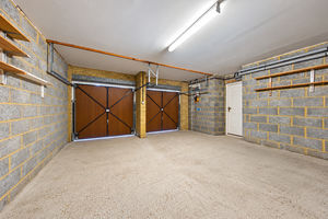 Garage- click for photo gallery